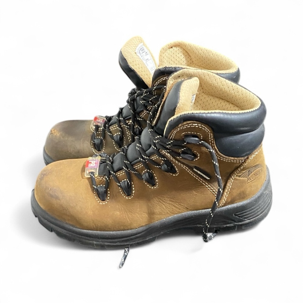 Avenger Brown and Black Combat Boots - Picture 1 of 6